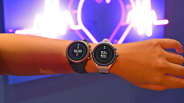 The 43 mm Fossil Sport (left) has a slightly larger bezel if you have eagle eyes.